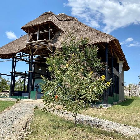Enshama Game Lodge And Campsite Katunguru Екстериор снимка