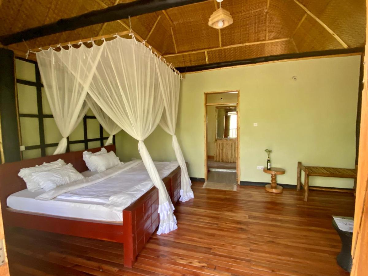 Enshama Game Lodge And Campsite Katunguru Екстериор снимка