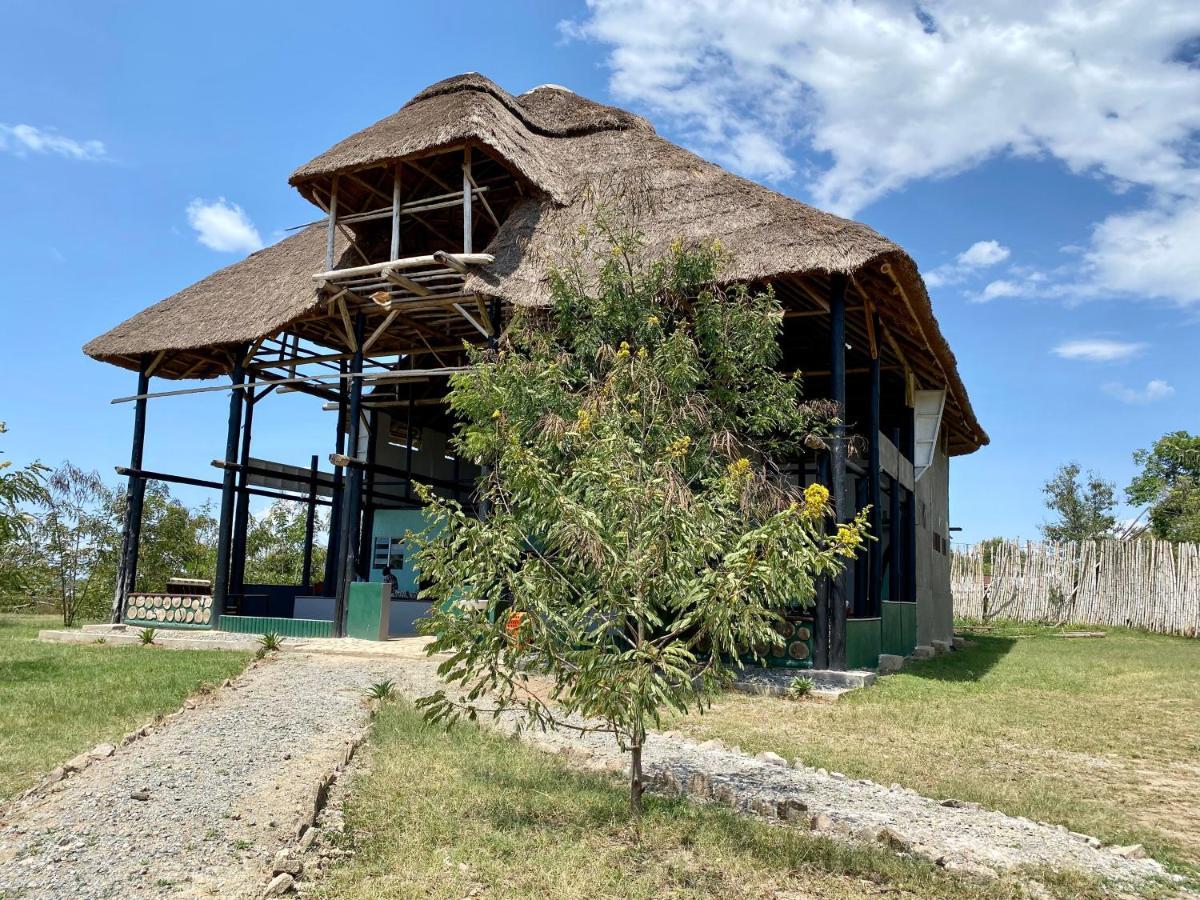 Enshama Game Lodge And Campsite Katunguru Екстериор снимка